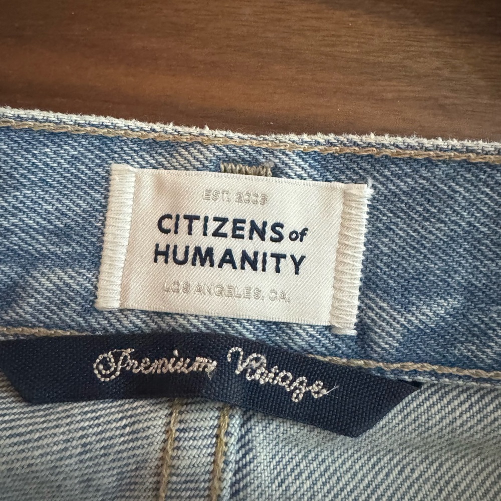 Citizens of Humanity Ayla cuffed Jean. Size 30 - Picture 3 of 4